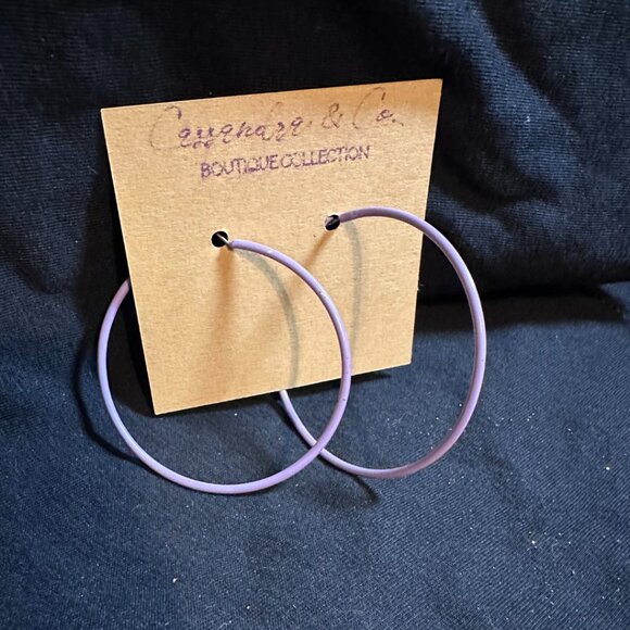 ๐ Lavender Hoop Earrings | Cassandra & Co. Boutique Collection - Picture 3 of 5
